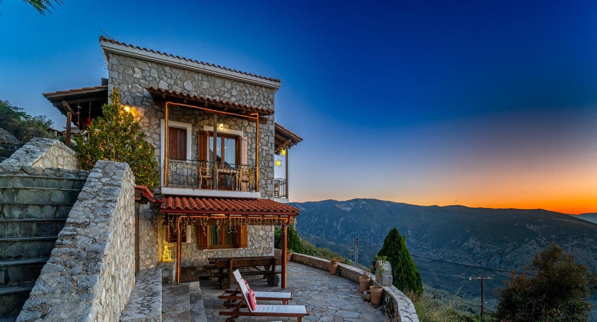 Rock Dandy Deluxe Chalet In Arachova - Delphi, Sauna, Prv Parking, Amazing View Экстерьер фото