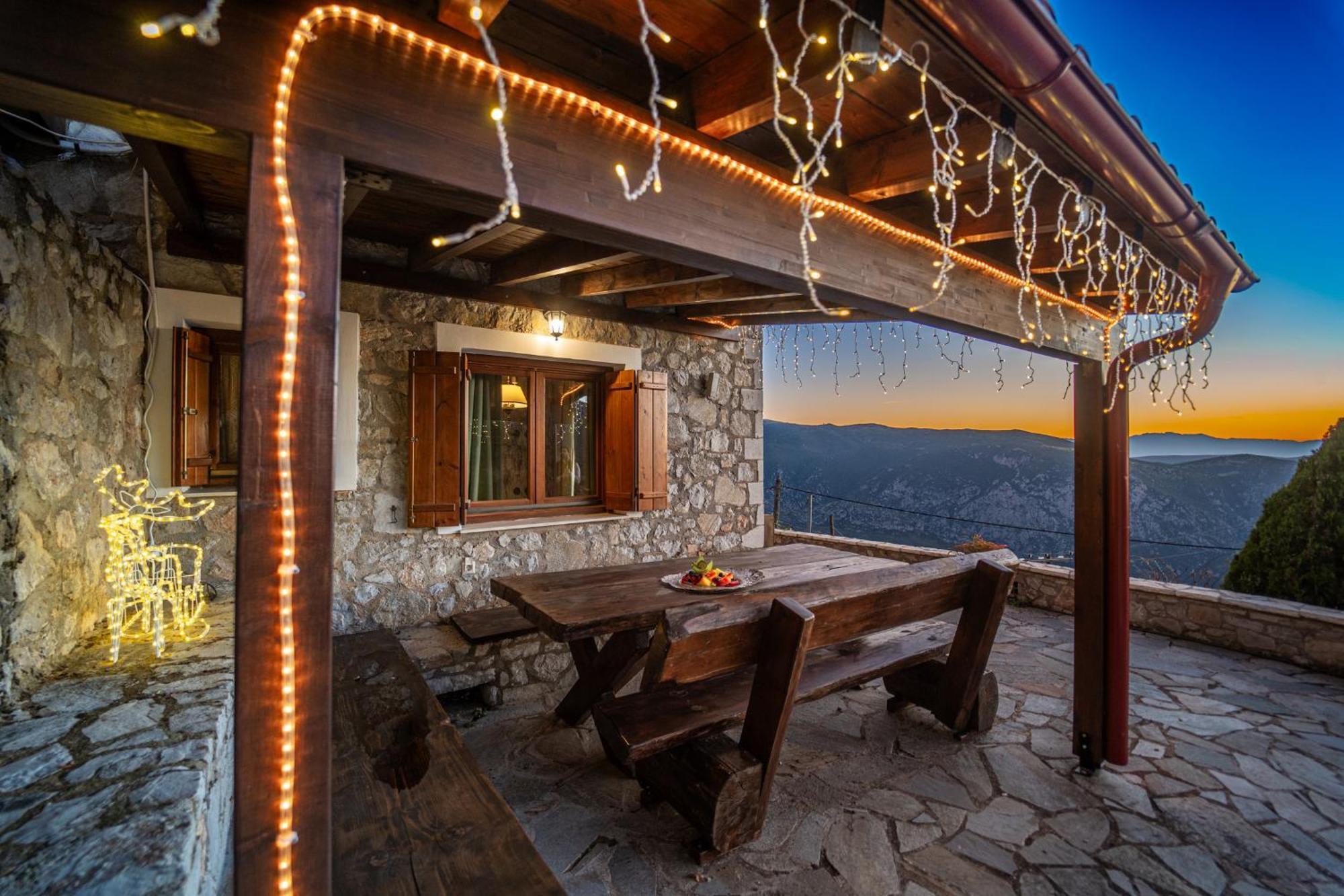 Rock Dandy Deluxe Chalet In Arachova - Delphi, Sauna, Prv Parking, Amazing View Экстерьер фото