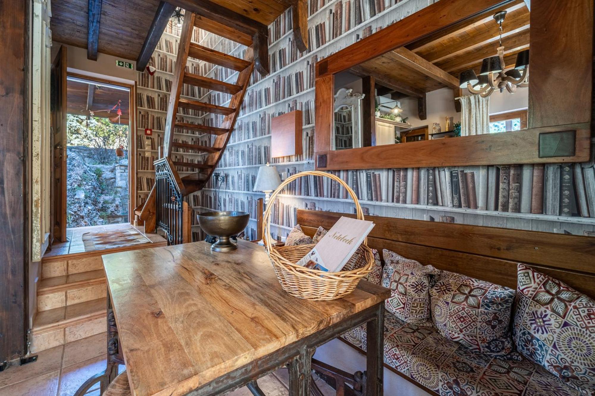 Rock Dandy Deluxe Chalet In Arachova - Delphi, Sauna, Prv Parking, Amazing View Экстерьер фото