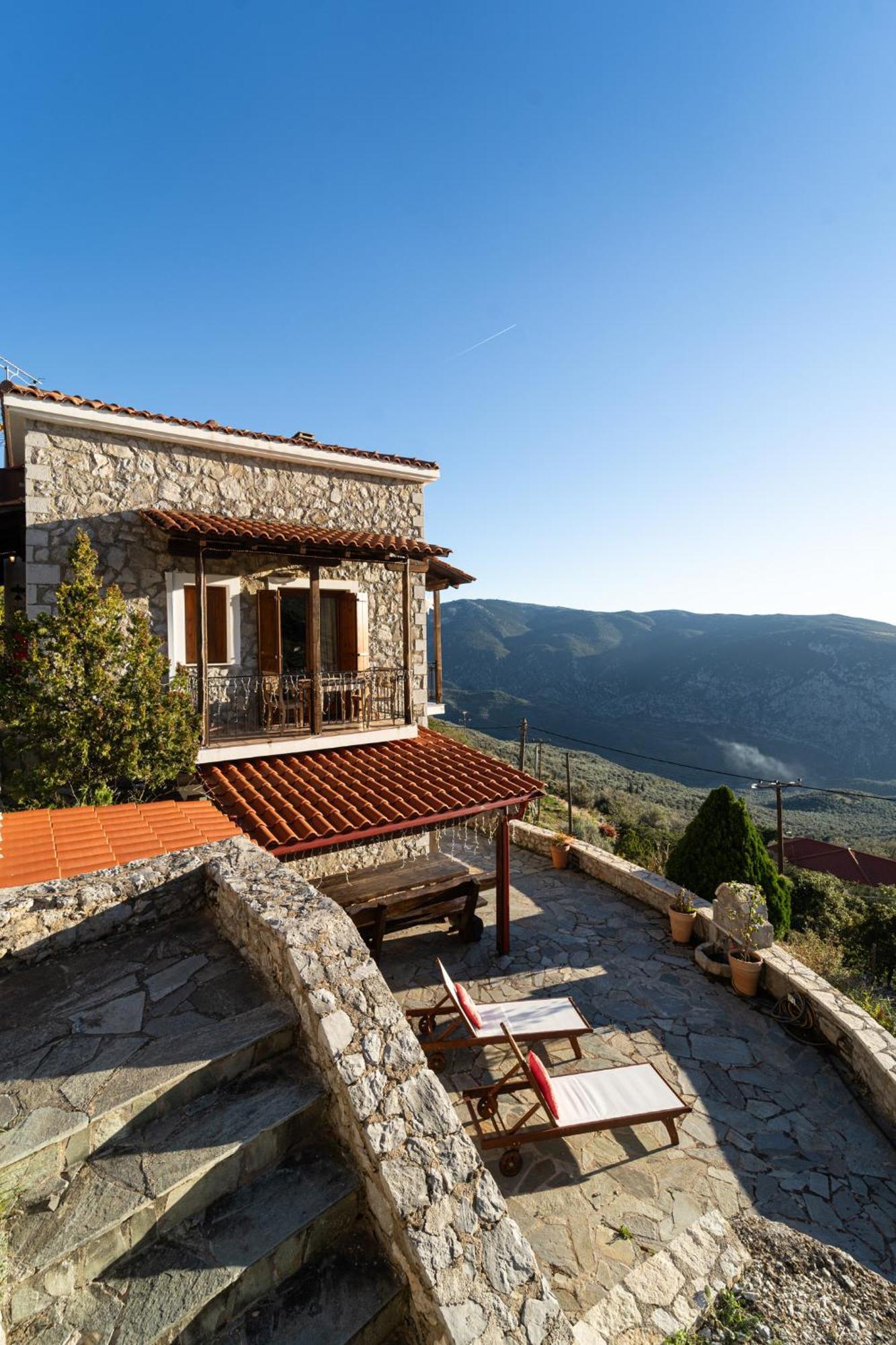 Rock Dandy Deluxe Chalet In Arachova - Delphi, Sauna, Prv Parking, Amazing View Экстерьер фото