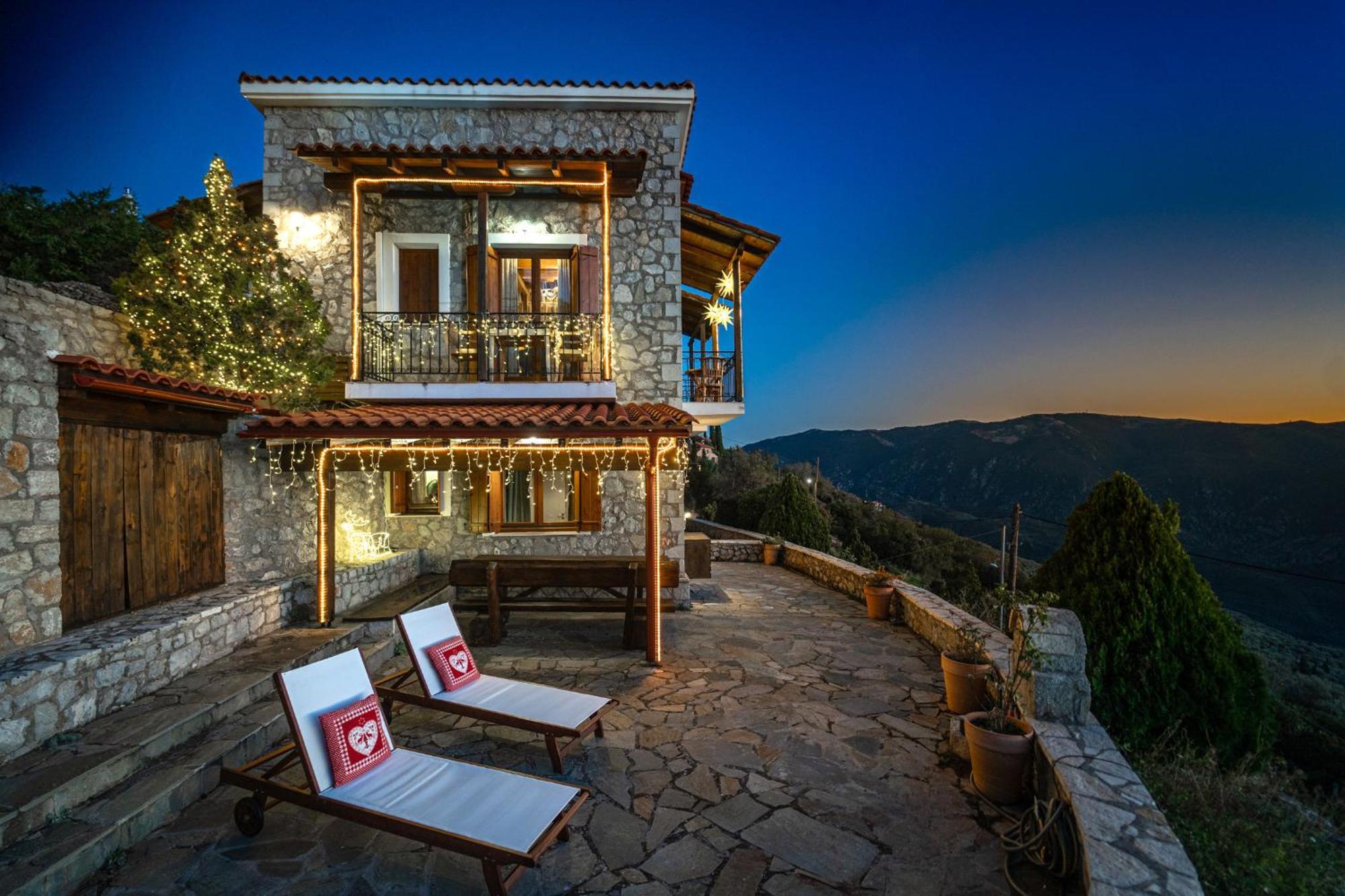 Rock Dandy Deluxe Chalet In Arachova - Delphi, Sauna, Prv Parking, Amazing View Экстерьер фото