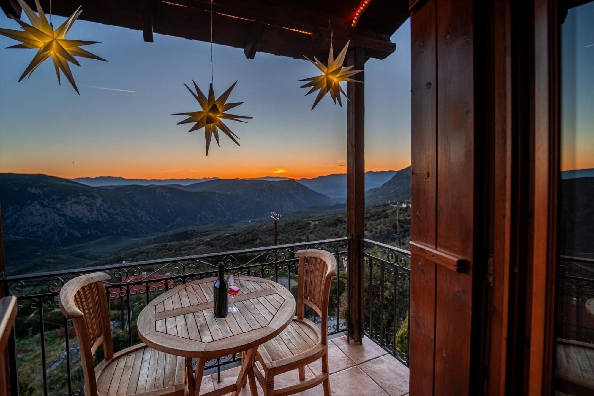 Rock Dandy Deluxe Chalet In Arachova - Delphi, Sauna, Prv Parking, Amazing View Экстерьер фото